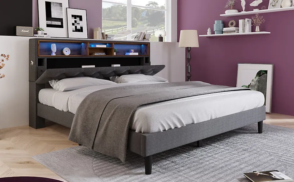 Redom Lit 140x200 cm avec tête de rangement et bande LED, cadre bois massif tapissé lin gris, rangements intégrés Clearance