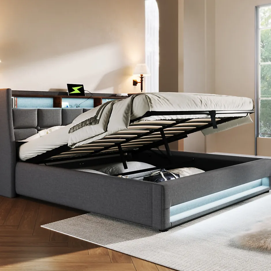 Redom Lit 140x200 cm tapissé lin gris avec éclairage LED et port USB, style vintage moderne, cadre bois-métal