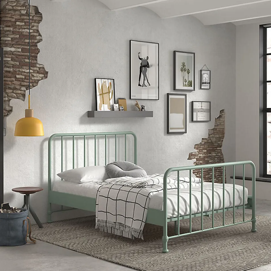 Enfant Petits-Meubles Lit 140x200 sommier inclus Vipack Bronxx Vert olive mat