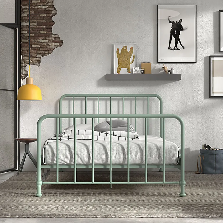 Enfant Petits-Meubles Lit 140x200 sommier inclus Vipack Bronxx Vert olive mat