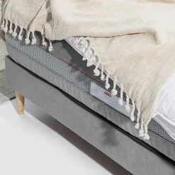 Mercado Do Colchão Matelas Luxury - ressorts ensachés et viscoélastique pour un soutien adaptatif, 27 cm.