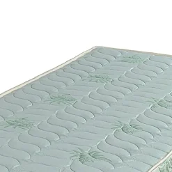 King Of Dreams Matelas 90x190 Mousse rembourrage 100 % polesther - face : 32% laine, 58% polyester, 5% nylon, 5% fibre scriliche 350 gr/m2 - Haut New