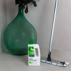 Starwax Nettoyant concentré carrelages et sols plastiques SoluVert 1L