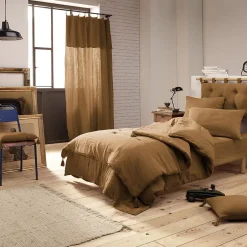 Altobuy OUREA - Couvre-pied 150x150cm Capitonné Gaze de Coton Camel