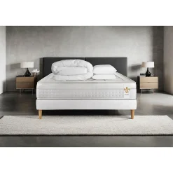 Litier Deluxe Pack sommier kit matelas Ressorts ensachés et mémoire de forme avec couette et oreillers
