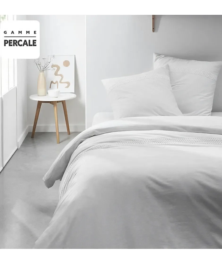 Todays Tools Parrure de lit TODAY Prestige - 220 x 240 cm - 2 personnes - 100% Percale finition macramé - Craie Sale