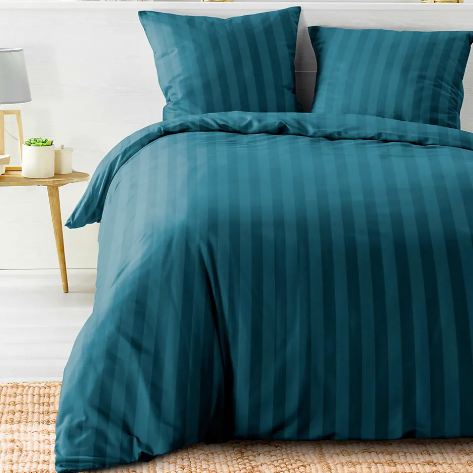 Douceur D'Intérieur Parure de Lit 240 x 220 cm + 2 Taies Microfibre Unie CLÉO Bleu