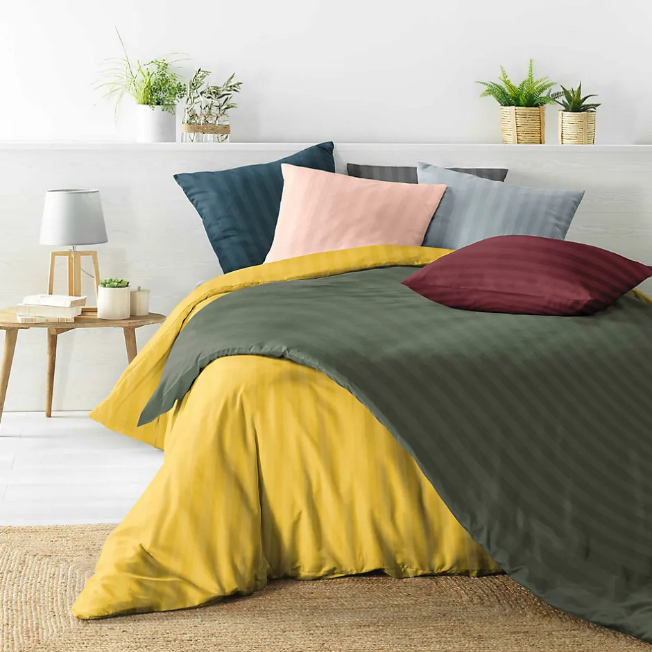 Promolinge Parure de Lit 240 x 220 cm + 2 Taies Microfibre Unie CLÉO Noir