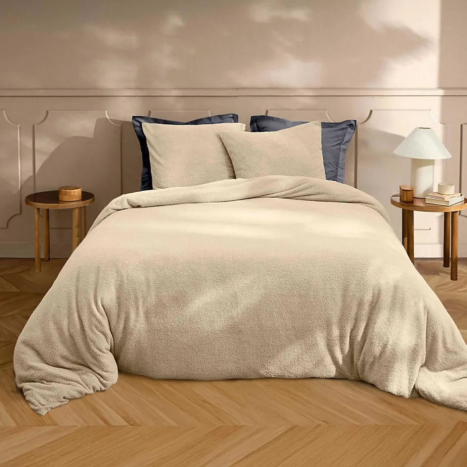 Douceur D'Intérieur Parure de lit 240 x 220 cm + 2 taies Bouclette Unie HELENA Sable