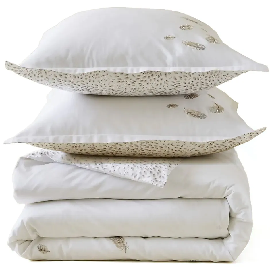 Linnea Parure de lit brodée 3 pièces : housse 250x220 cm et taies 50x80 cm en satin de coton NINA blanc