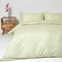 Homescapes Parure de lit satin rayé en coton égyptien 330 fils vert sauge, 200x200cm - Clearance