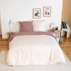 Linnea Parure de lit 240x220 cm en microfibre TIAGOH rouge motif géométrique 3 pièces Sale
