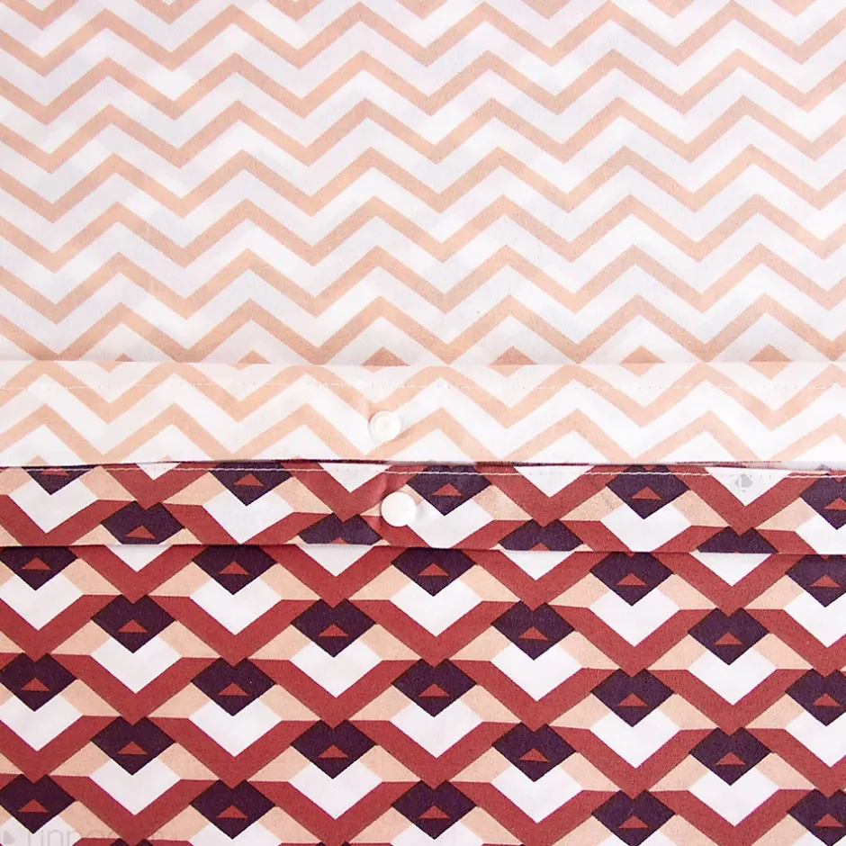 Linnea Parure de lit 140x200 cm en microfibre TIAGOH rouge motif géométrique 2 pièces Discount