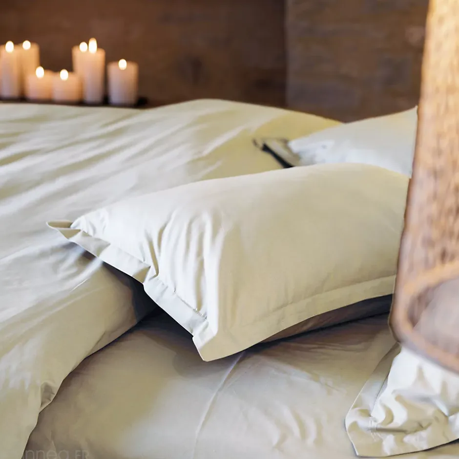 Linnea Parure de lit 280x240 cm et taie 50x70 cm percale MANOIR blanc Naturel Discount