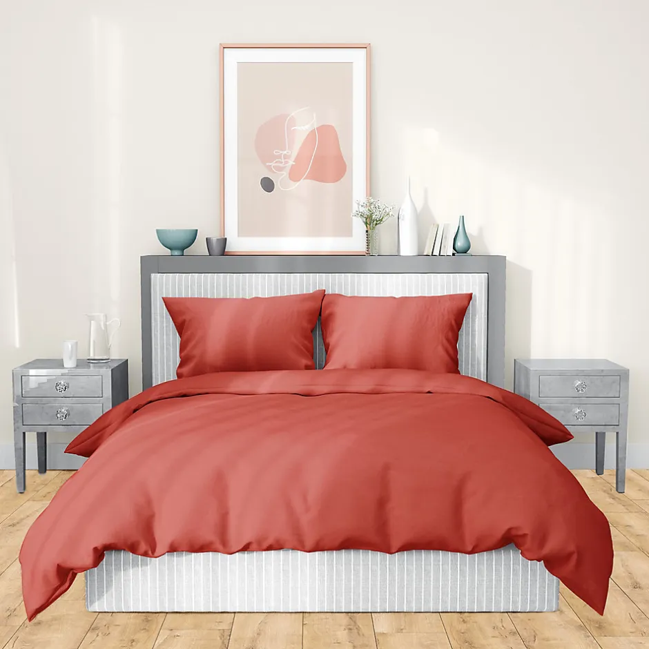 Linnea Parure de lit 260x240 cm satin de coton SAPRI rouge sienne 3 pièces