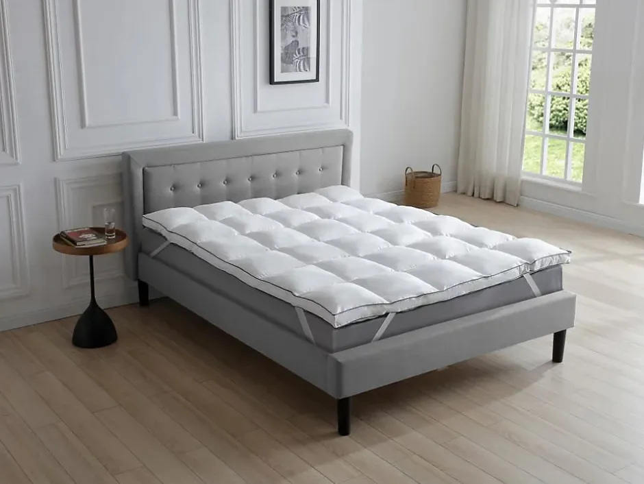 Vente-unique Surconfort de matelas anti-acariens 2 places - 160 x 200 cm - Enveloppe satin 120 fils/cm2 - garnissage 1000gr/m2 - Blanc Sale