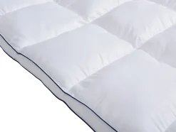 Vente-unique Surconfort de matelas anti-acariens 2 places - 140 x 190 cm - Enveloppe satin 120 fils/cm2 - garnissage 1000gr/m2 - Blanc Best