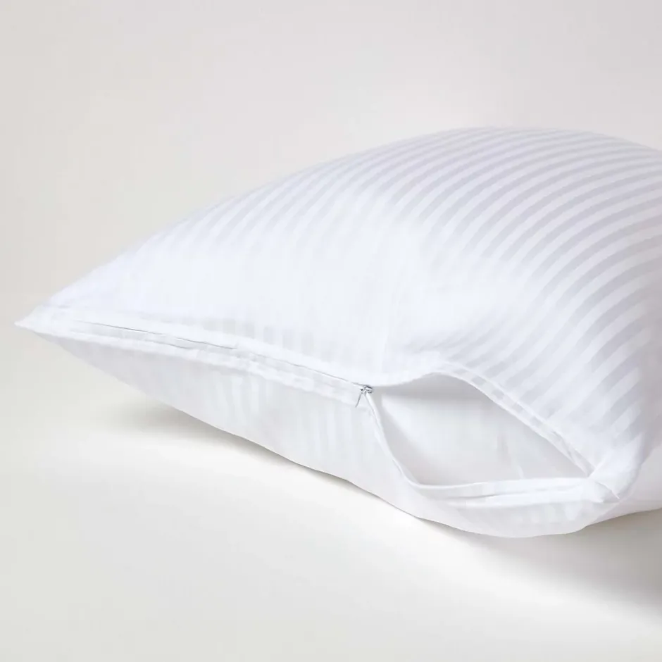 Homescapes Taie d'oreiller blanc satin rayé en coton égyptien 330 fils, 60x60 cm - Hot