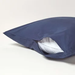 Homescapes Taie d'oreiller bleu marine 100% coton égyptien 200 fils, 60x60 cm -