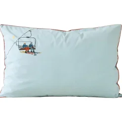 Linnea Taie d'oreiller brodée 50x80 cm en percale de coton PASSE MONTAGNE bleu givré