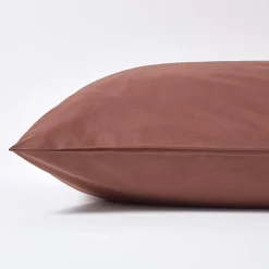 Homescapes Taie d'oreiller marron chocolat 100% coton égyptien 200 fils, 50x75 cm -