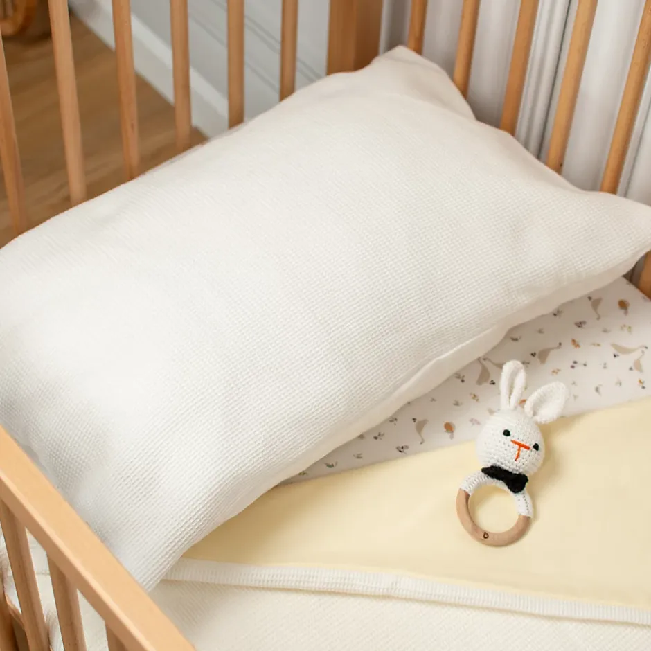 Sevira Kids Taie d'oreiller unie en coton nid d'abeille Discount