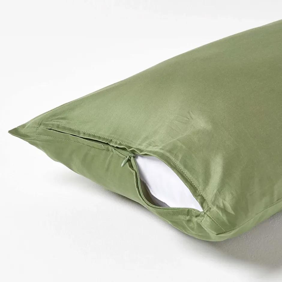 Homescapes Taie d'oreiller vert mousse en coton égyptien bio 400 fils, 40x80 cm -