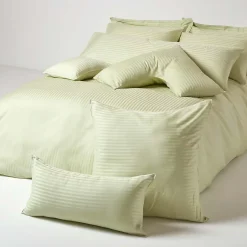 Homescapes Taie d'oreiller vert sauge satin rayé en coton égyptien 330 fils, 40x80 cm - Sale