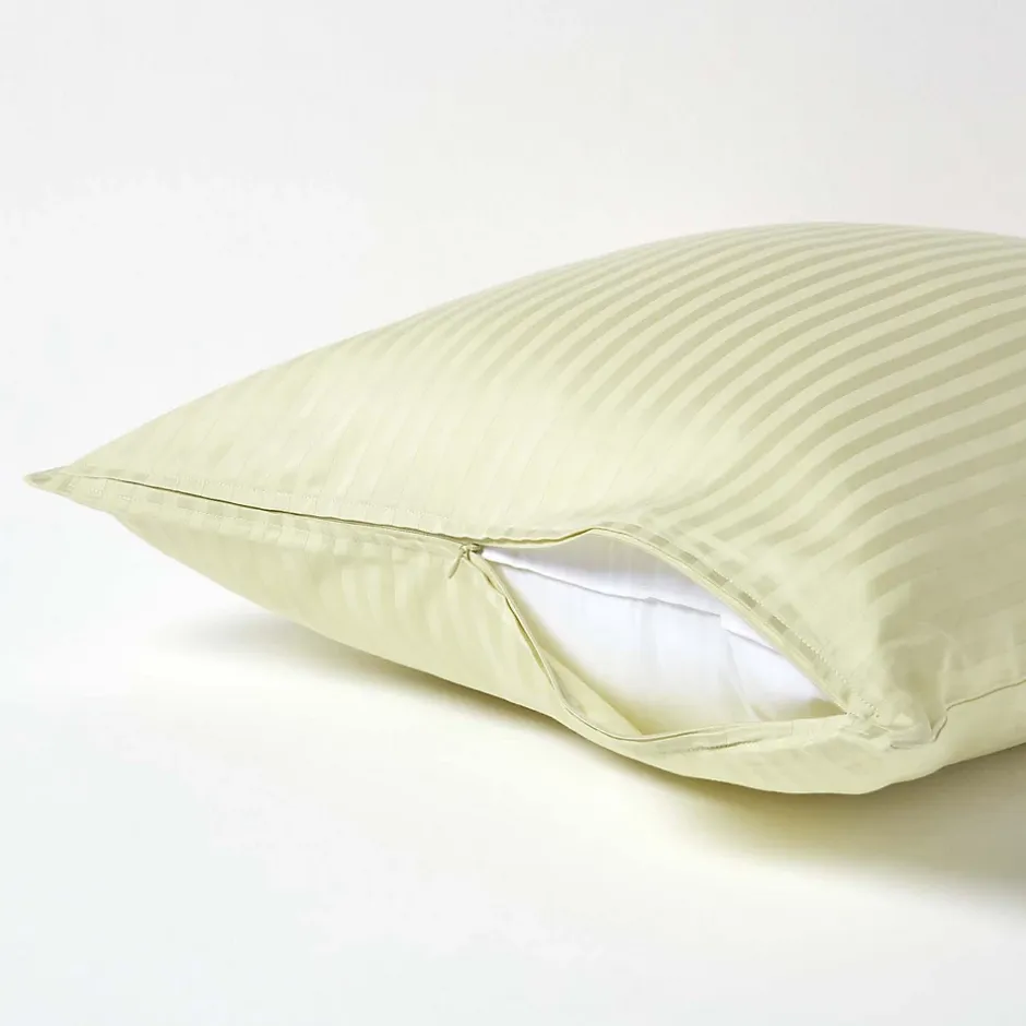 Homescapes Taie d'oreiller vert sauge satin rayé en coton égyptien 330 fils, 60x60 cm - Outlet