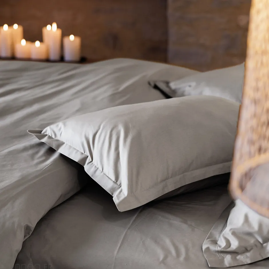 Linnea Taie d'oreiller volants plats 65x65 cm percale MANOIR gris Cendre