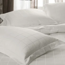 Linnea Taie d'oreiller 50x70 cm satin CONCERTO rayures beige Craie