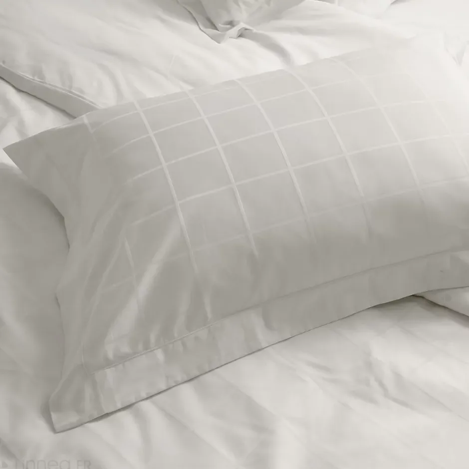Linnea Taie d'oreiller 50x70 cm satin CONCERTO carreaux beige Craie Discount