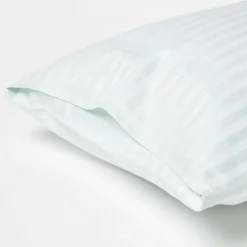 Homescapes Taies d'oreiller enfant bleu satin rayé en coton égyptien 330 fils, 40x60 cm, lot de 2 - Hot