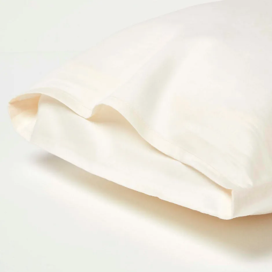 Homescapes Taies d'oreiller enfant ivoire en coton égyptien bio 400 fils, 40x60 cm, lot de 2 -